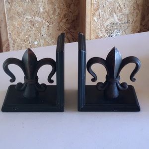 Black Fleur-de-Lis Bookends